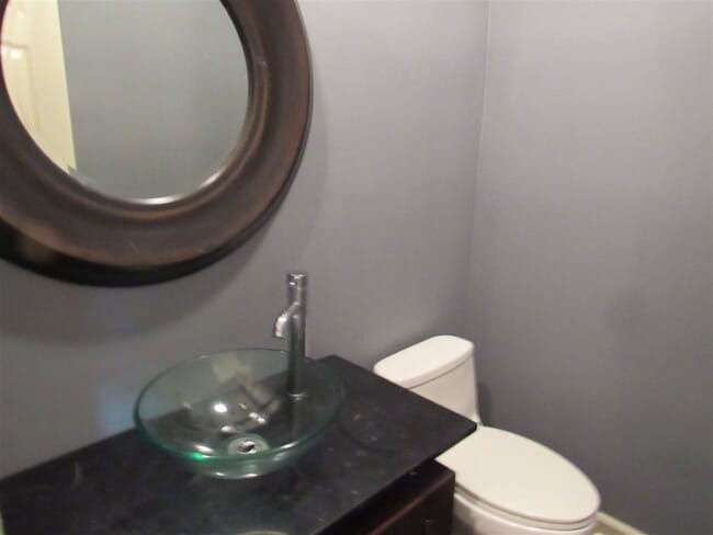 Building Photo - 255 Eastbrooke St