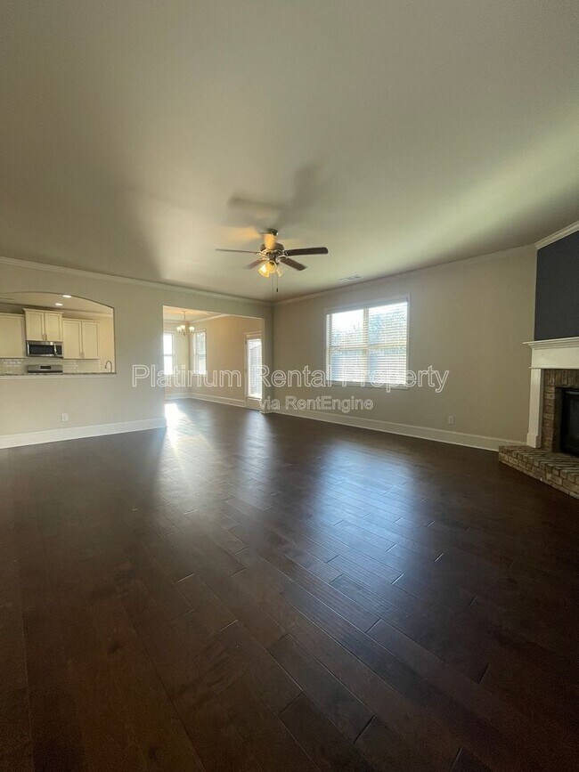 Building Photo - 4425 Huron Dr