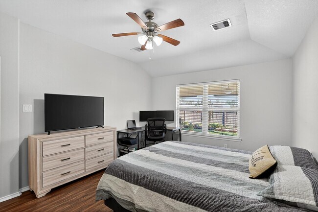 Building Photo - 5636 Rainflower Terrace Ln