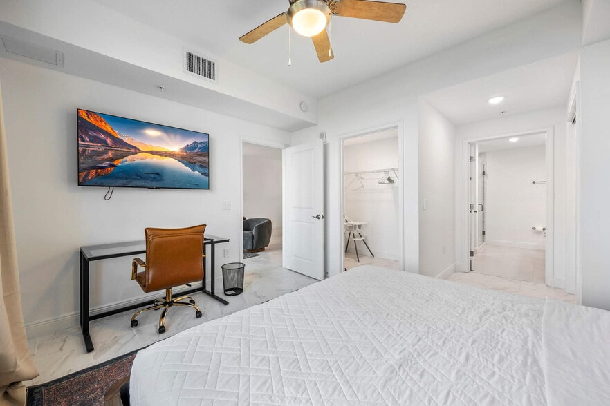 Building Photo - 605 Kemp St