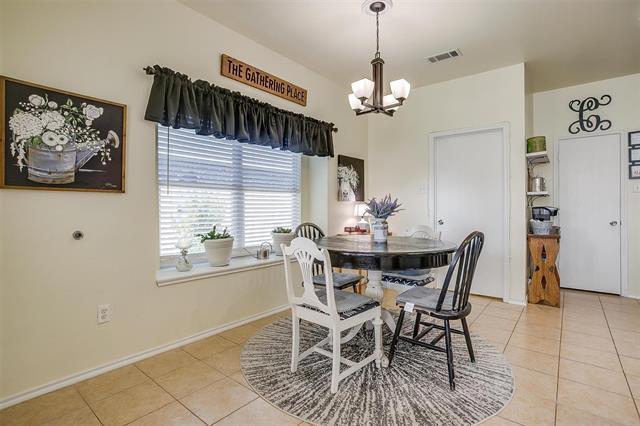 Building Photo - 909 Hunter Ln