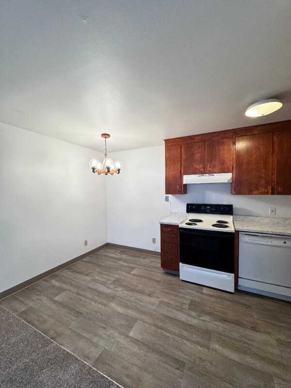 Building Photo - 3043 NE 140th St