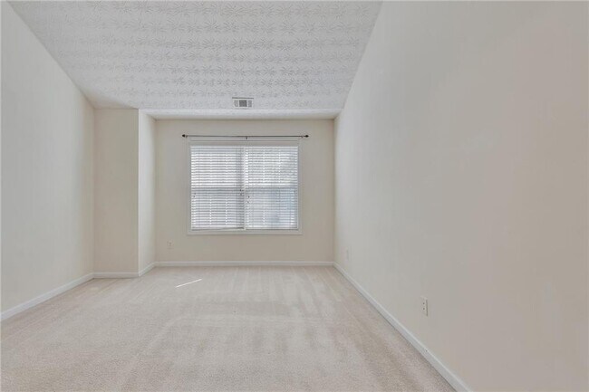 Building Photo - 1045 Mosscroft Ct