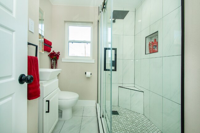Building Photo - 2817 Crest Ridge Dr