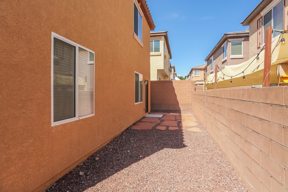 Building Photo - 9308 Euphoria Rose Ave