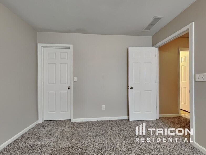 Building Photo - 3952 Margaux Dr
