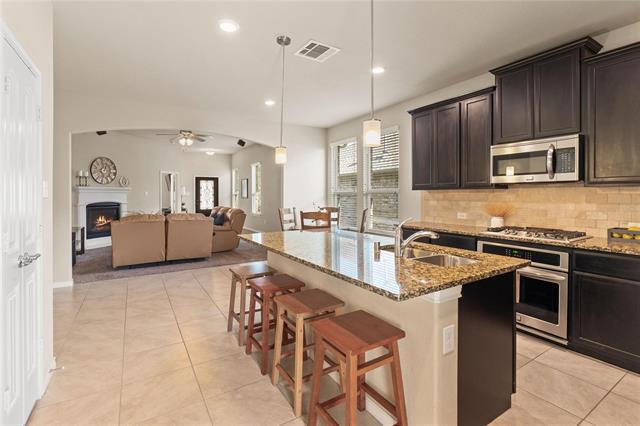 Building Photo - 10117 Long Branch Dr