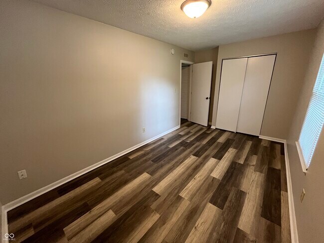Building Photo - 8114 Jade Ct