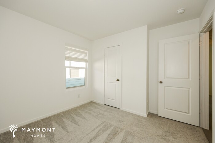 Building Photo - 3036 Burmese St