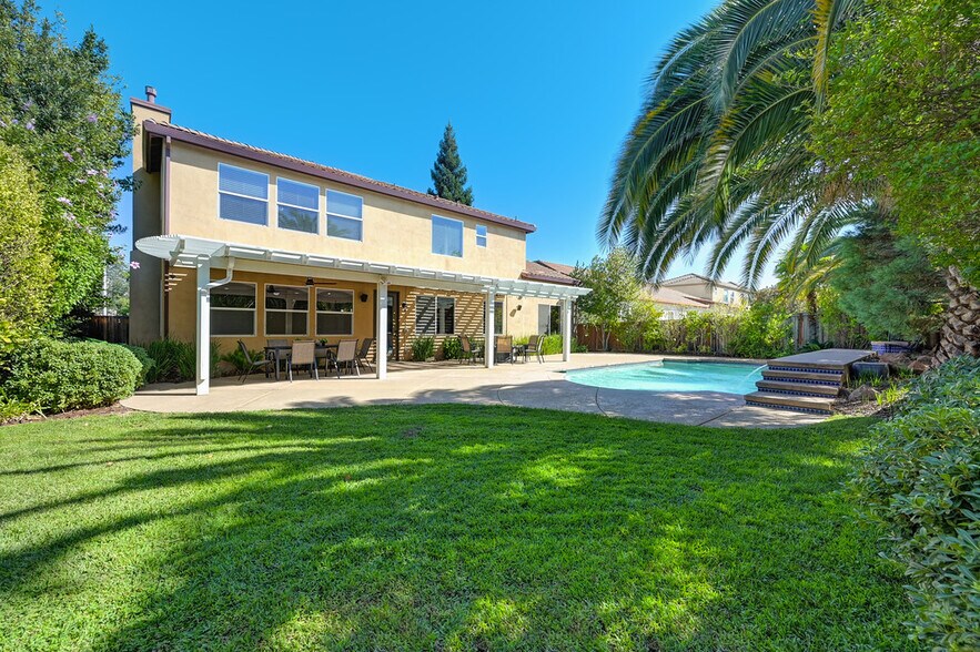 Building Photo - 8441 Briggs Dr