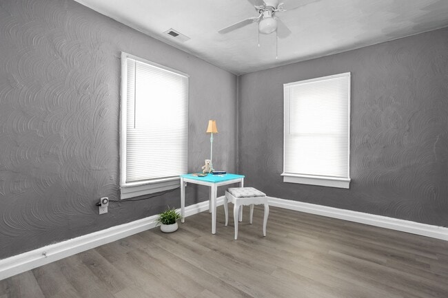 Building Photo - Call Sabrina Thomas Office at 757-767-0767...