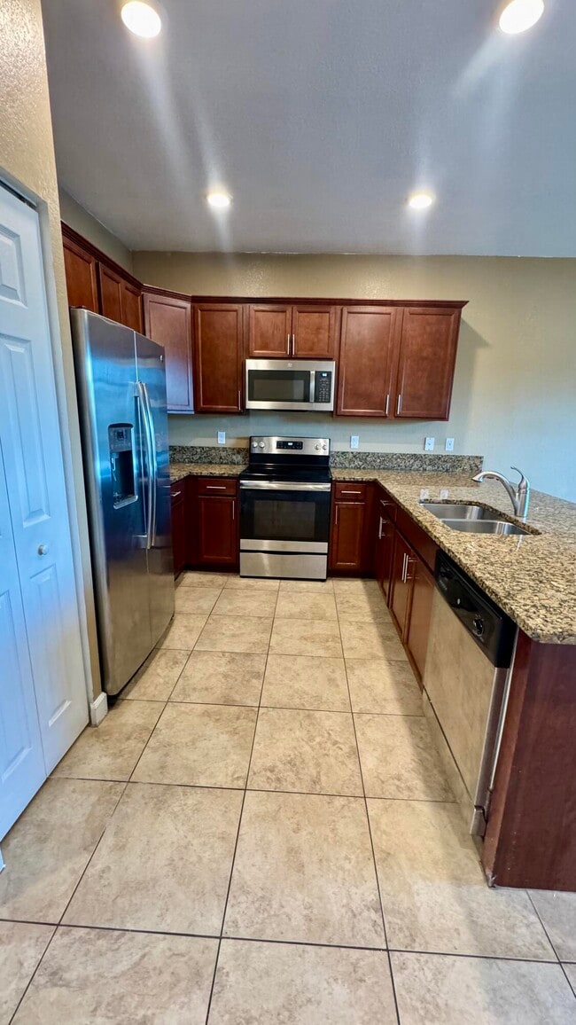Building Photo - 4324 Maybelle Ln