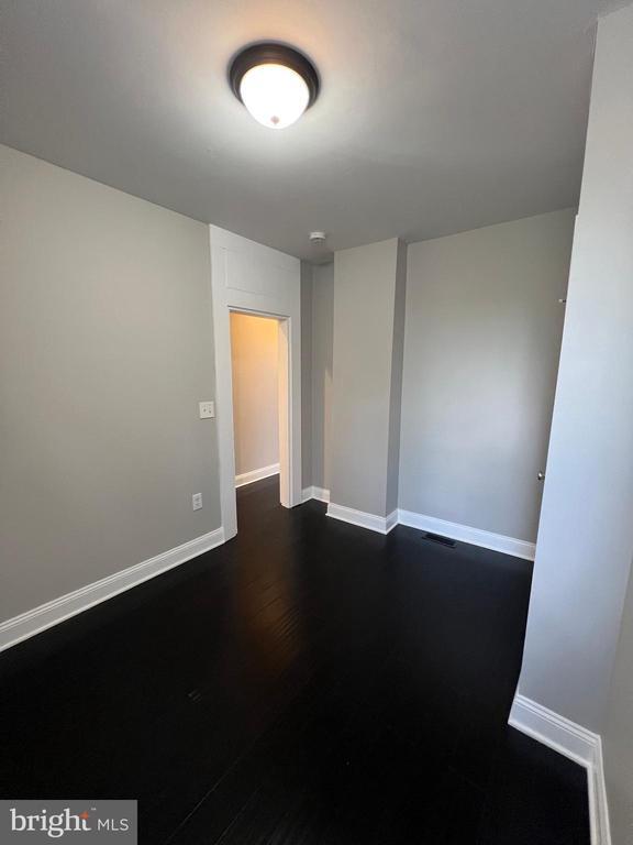 Building Photo - 1812 Rutland Ave