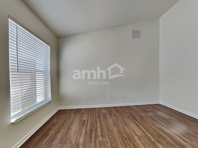 Building Photo - 12426 Tree Pointe Ct