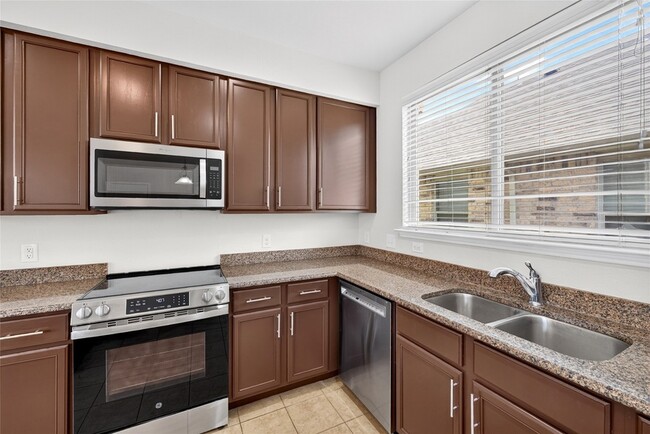 Building Photo - 3800 Camino Real Trail
