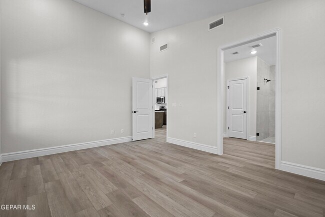 Building Photo - 15149 Ambition Ave