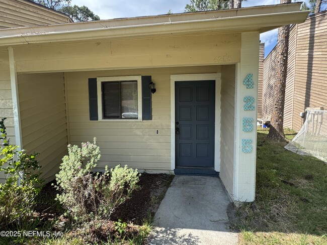 Primary Photo - 4255 Windergate Dr