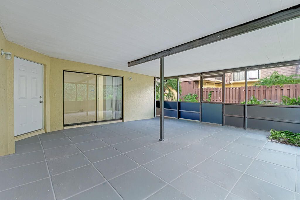 Building Photo - 4205 Turnberry Cir