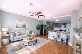 Building Photo - 2829 W Oxford St