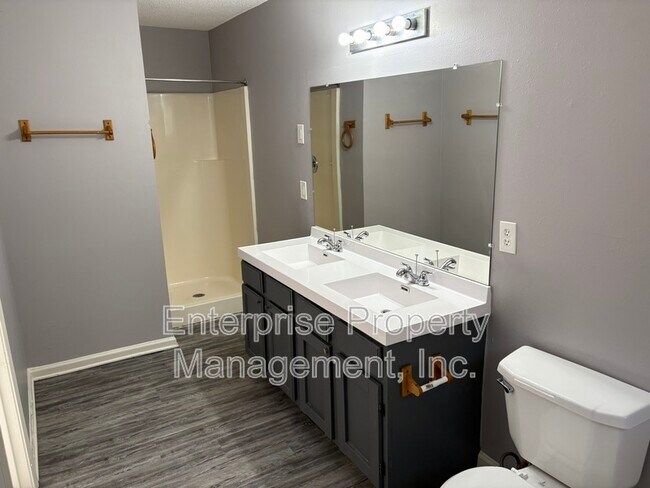 Building Photo - 4429 S Cedar Bark Cove