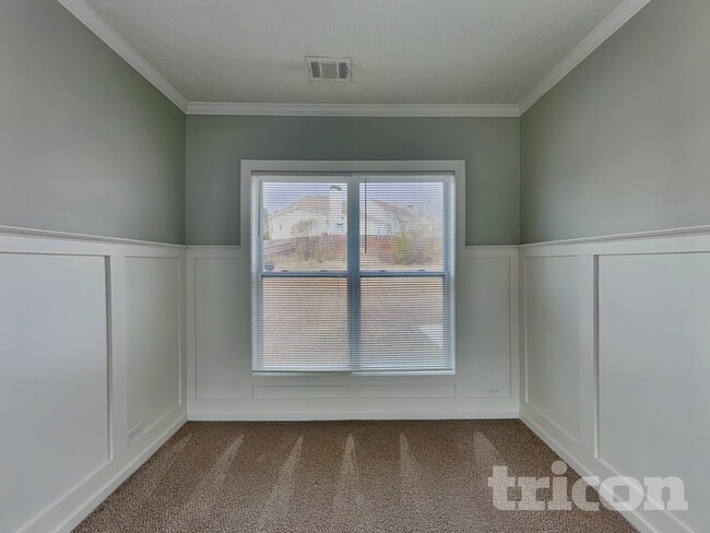 Building Photo - 1704 Chinaberry Ct