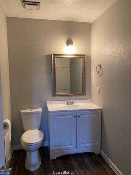 Building Photo - 1401 Airline Dr