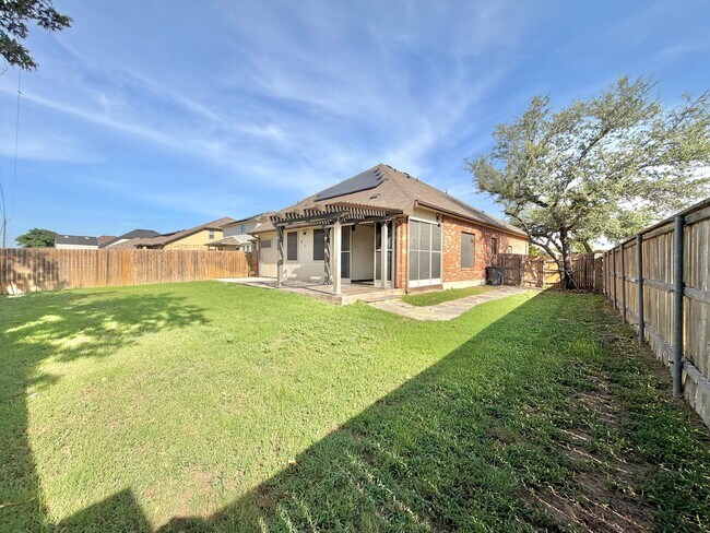 Building Photo - 3418 Lorne Dr