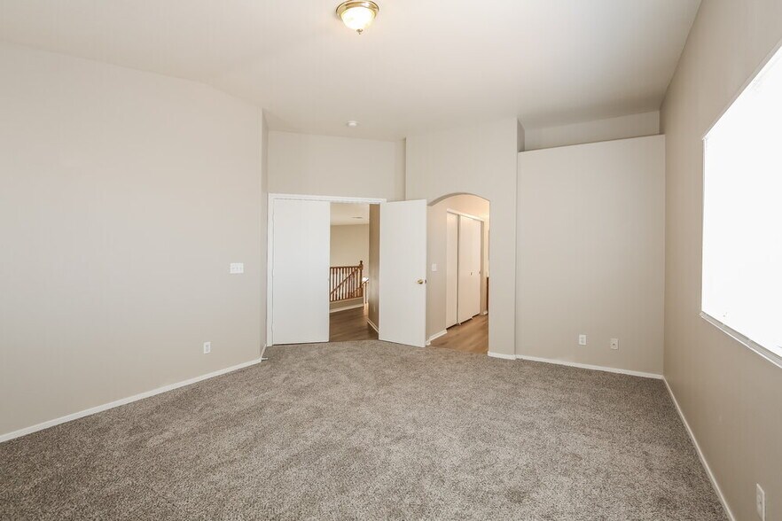 Building Photo - 2109 Royal Antilles Ct