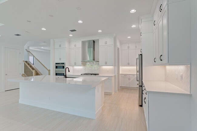 Building Photo - 13559 Artisan Cir