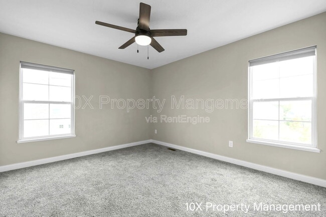 Building Photo - 592 Courtright Dr