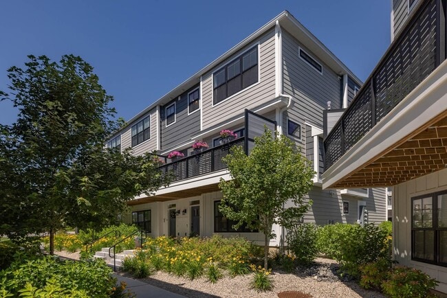 Building Photo - 50 Cate St