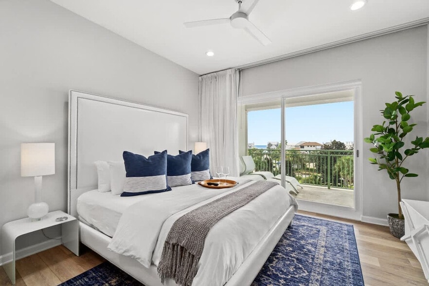 Building Photo - 9955 E County Hwy 30A