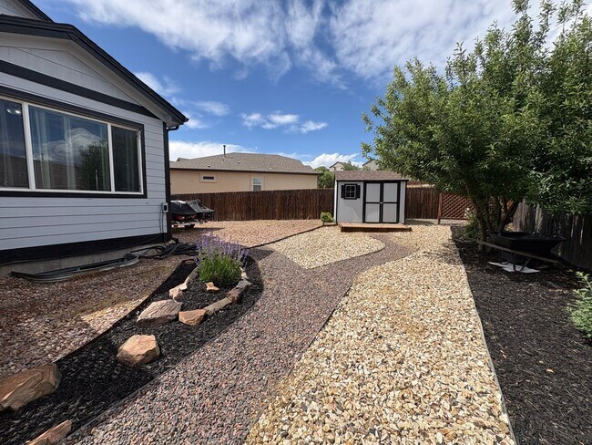 Building Photo - Beautiful 4 Bed 3 Bath in Fountain!!!