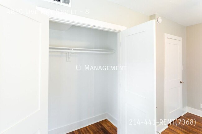Building Photo - 4810 Live Oak St