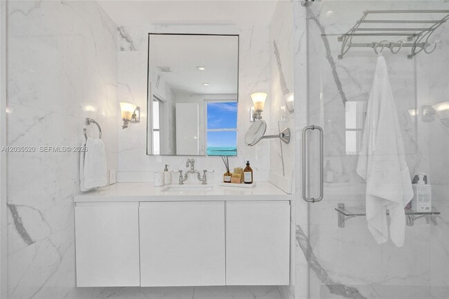 Building Photo - 800 Claughton Island Dr