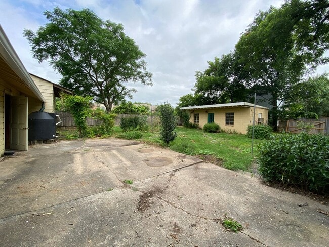 Building Photo - Cullen-1914