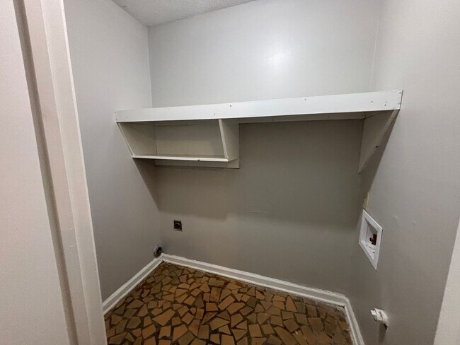 Building Photo - 3489 Overton Crossing St