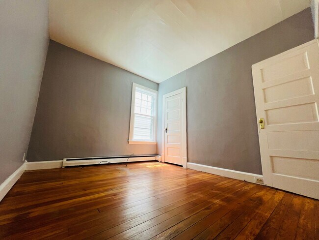 Building Photo - 57 S Main Ave