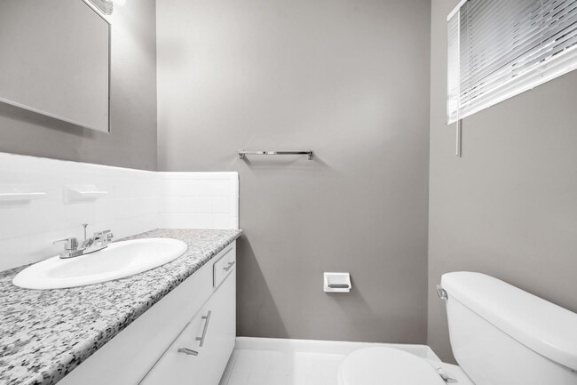 Building Photo - 8710 Bertwood St