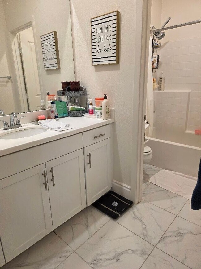 Building Photo - Murrieta 4 Bedroom Townhome with Solar in ...