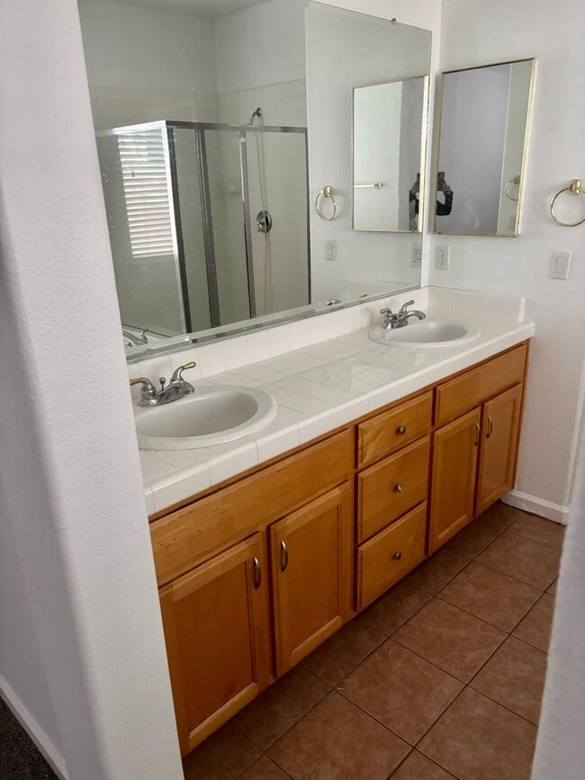 Building Photo - Immaculate 4/2 Single Story (N. Natomas)!   **Please read entire ad for viewings**