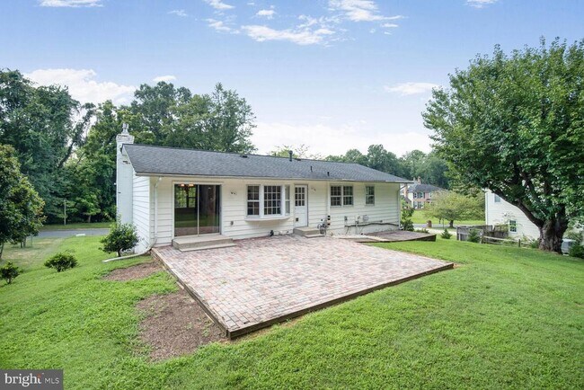 Building Photo - 11733 Ambleside Dr