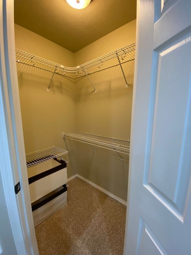 Building Photo - 4382 W Loren St