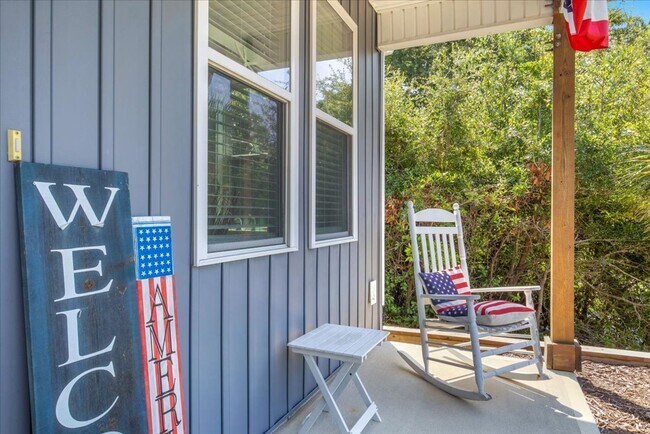 Building Photo - 302 Deer Trail