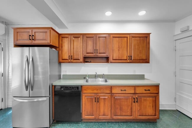 Building Photo - Charming Bethlehem Opportunity Near Historic Downtown