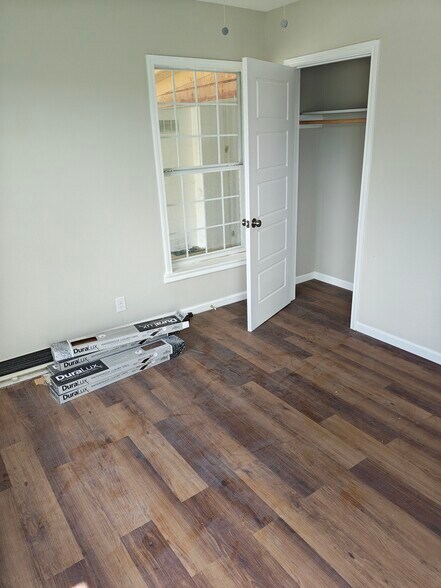 Building Photo - 722 Pennystone Ave