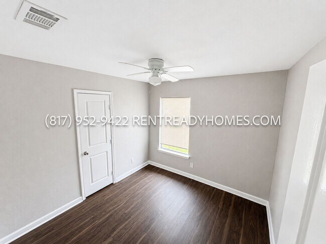Building Photo - 3811 O B Crowe Dr