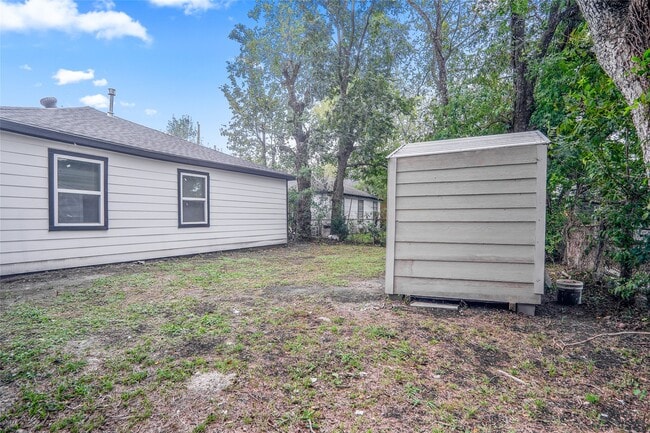 Building Photo - 4418 Galesburg St