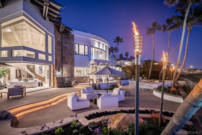 Building Photo - 5305 Carlsbad Blvd