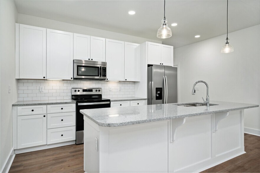 Building Photo - 214 Baylor Ct